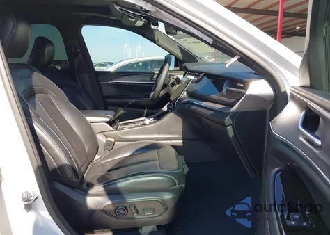 2023 Jeep Grand Cherokee Overland 4X2 z USA, uszkodzony, nr VIN 1C4RJGDG7PC564113